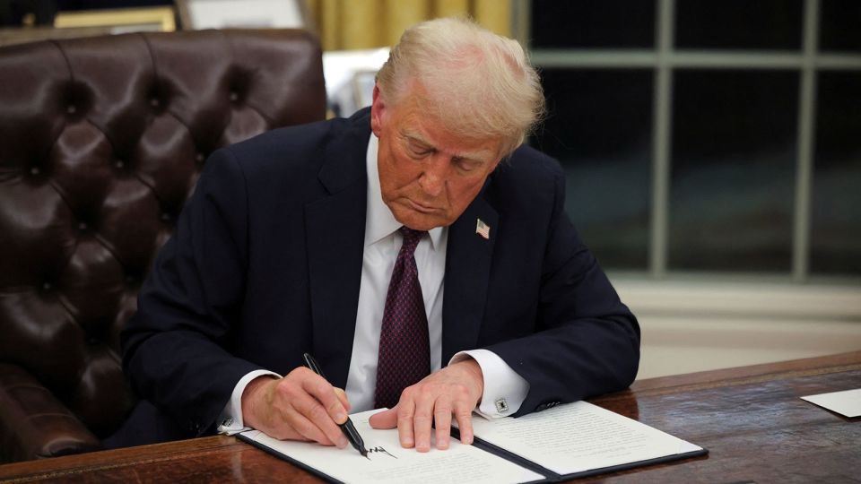 Trump’s Pardoning of January 6 Insurrectionist: The First Steps to Autocracy Have Started